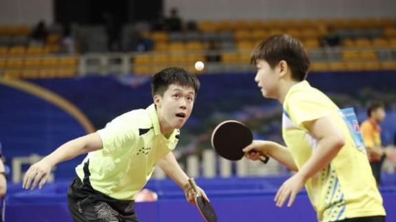 7岁的男孩 7岁的男孩